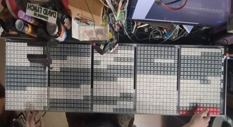 Unique Keyboard in the World Has 1,020 Keys, Doesn't Use Letter Symbols