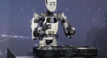 Humanoid Robots Take Retail Jobs: The Debate in 2025